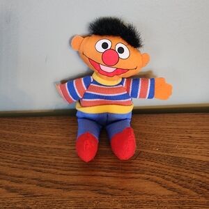 Vintage 90's Ernie Plush